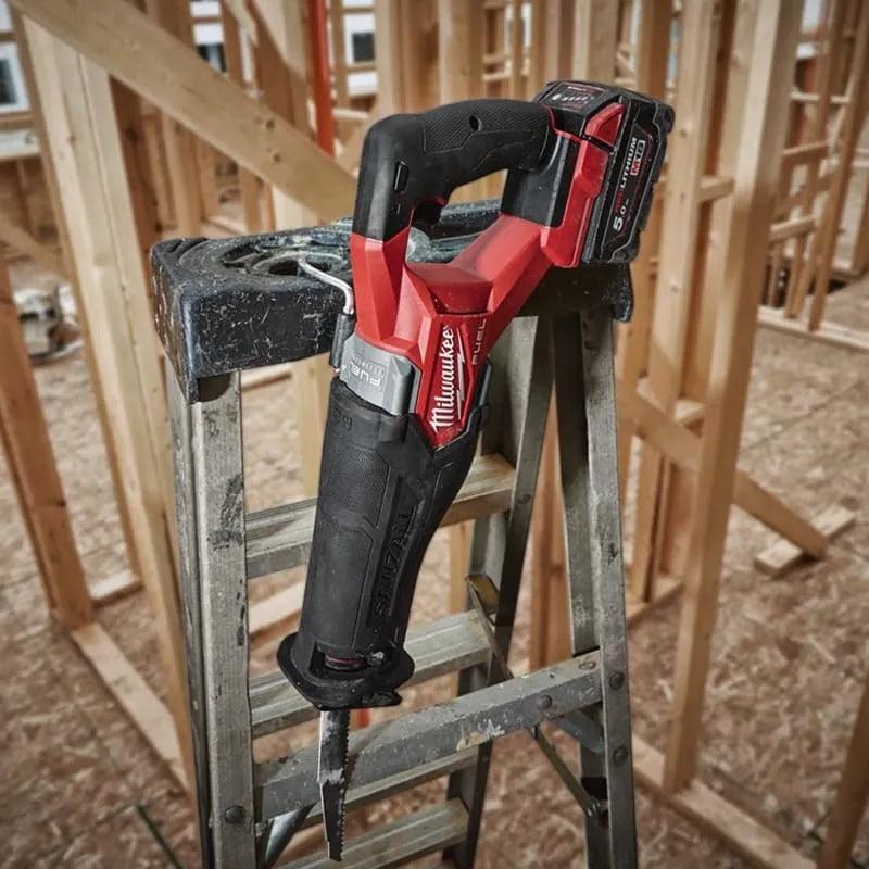 Scie sabre Milwaukee 18V FUEL (solo) I Coffret HDBOX M18 FSZ-0X